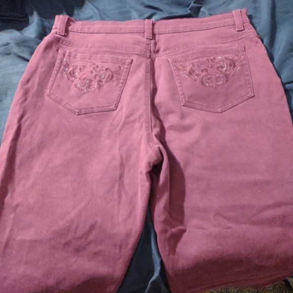 Gloria Vanderbilt Amanda Capri pants - Picture 4 of 6